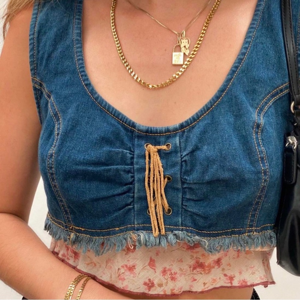 Vintage denim corset crop w floral sheer under tank
No size marked will fit S/M